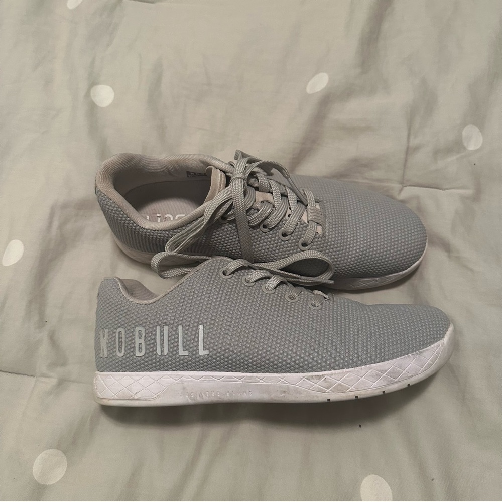 NOBULL W8/M6.5 Gray Training Shoes